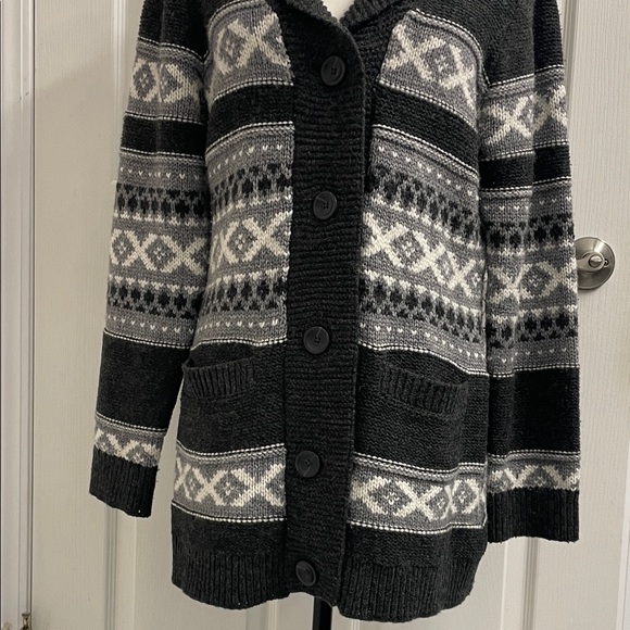 Fair Isle Charcoal & Lt Grey Cardigan Shawl Collar Button Front Pockets Sz M - Picture 4 of 13